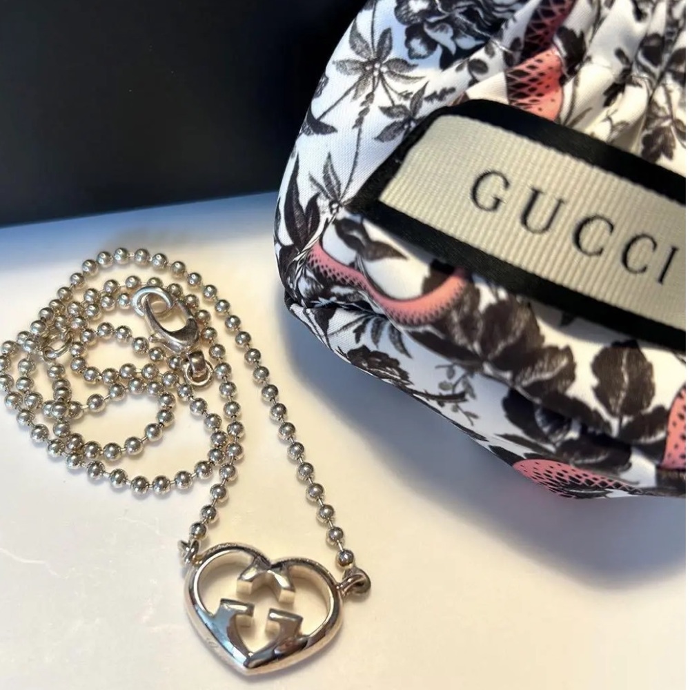 Stunning GUCCI necklace 925 Sterling Silver